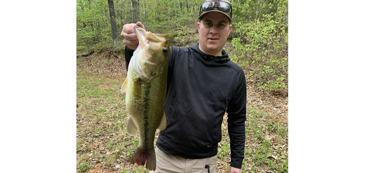 Wow, Eric caught a 7.25 pounds large mouth with Shark Tail Worm!!!